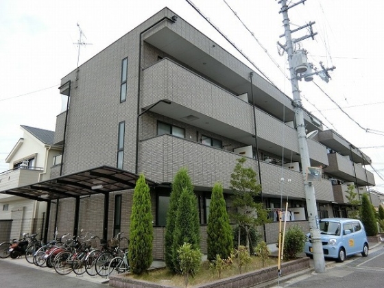 アンプルールフェールルミエール富木